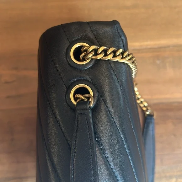 Tory Burch Kira Chevron Convertible Purse/ Bag - Picture 9 of 16